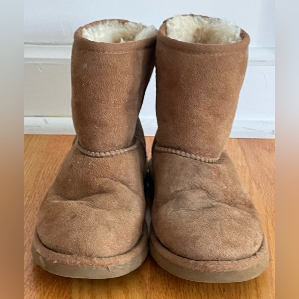 UGG Tan Kids Slippers